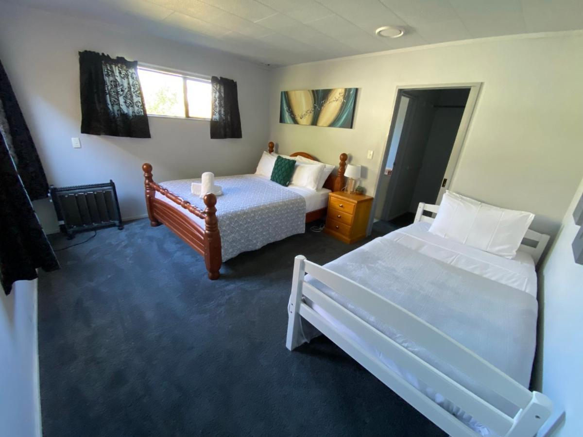 Motuoapa Bay Chalets Turangi Luaran gambar