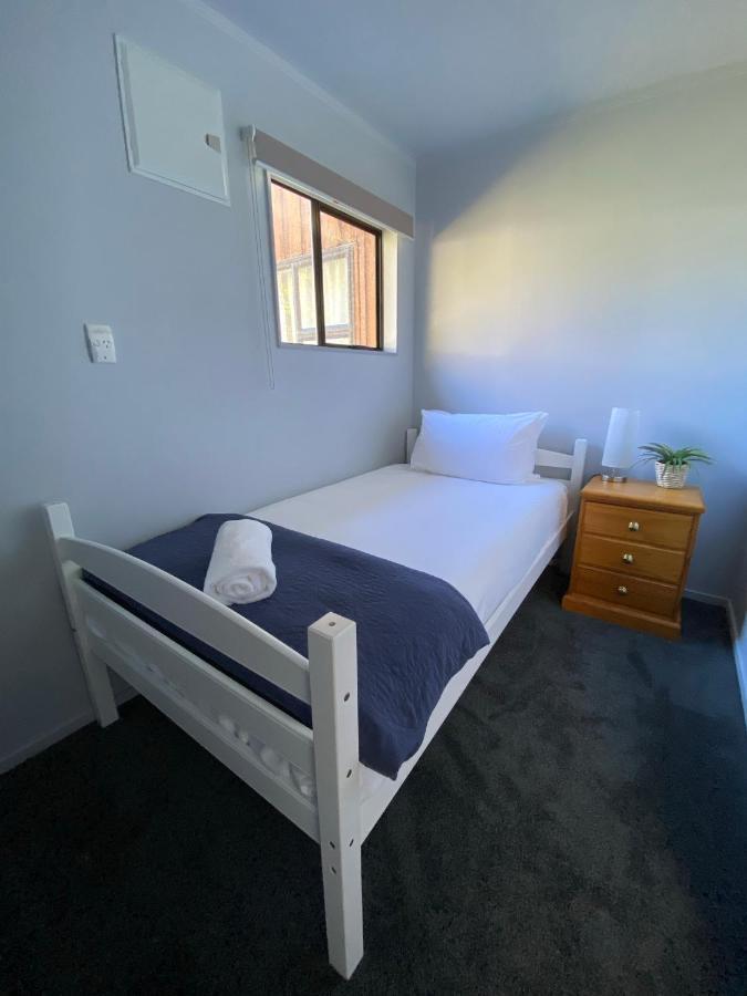 Motuoapa Bay Chalets Turangi Luaran gambar