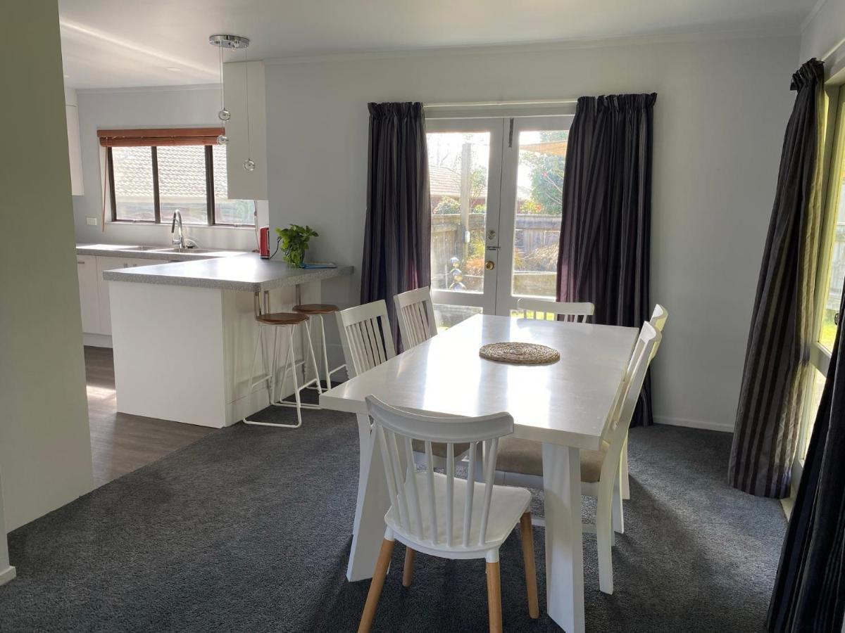 Motuoapa Bay Chalets Turangi Luaran gambar