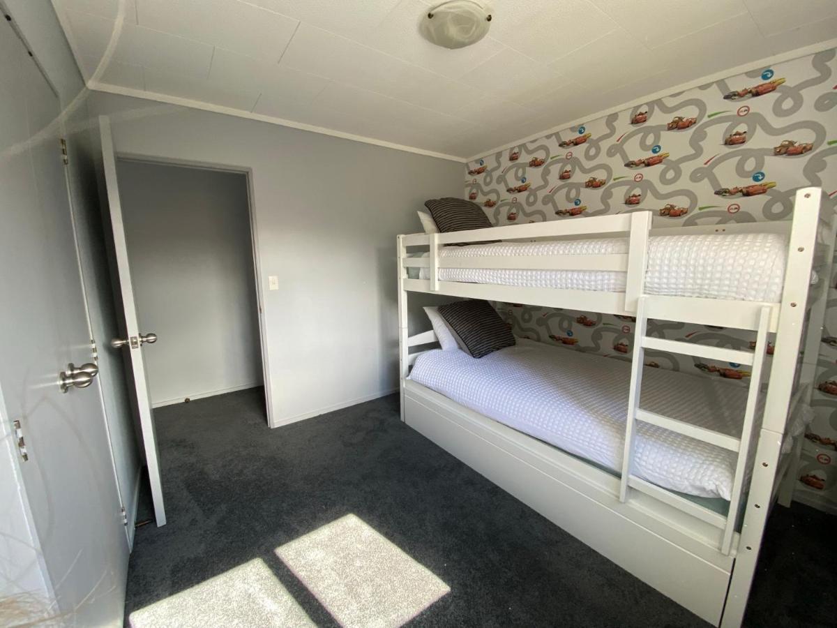 Motuoapa Bay Chalets Turangi Luaran gambar