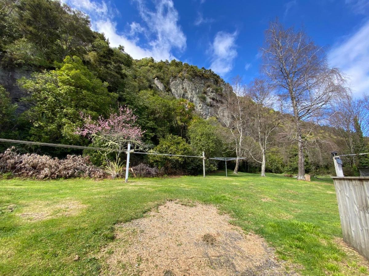 Motuoapa Bay Chalets Turangi Luaran gambar