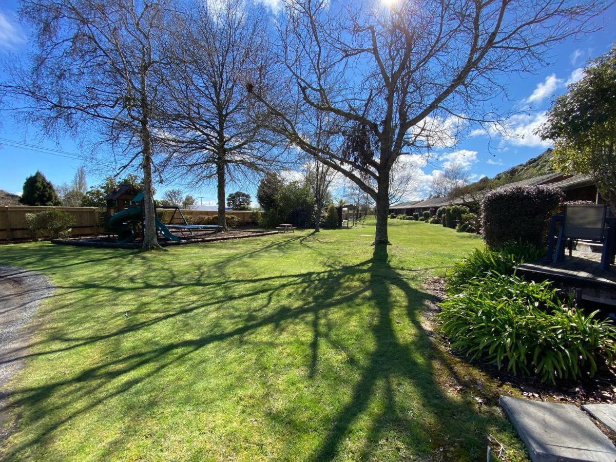 Motuoapa Bay Chalets Turangi Luaran gambar