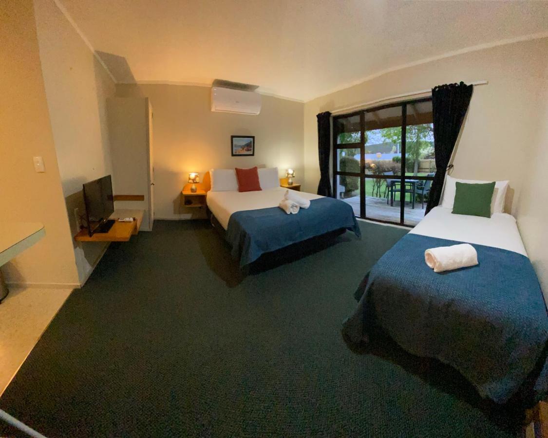 Motuoapa Bay Chalets Turangi Luaran gambar