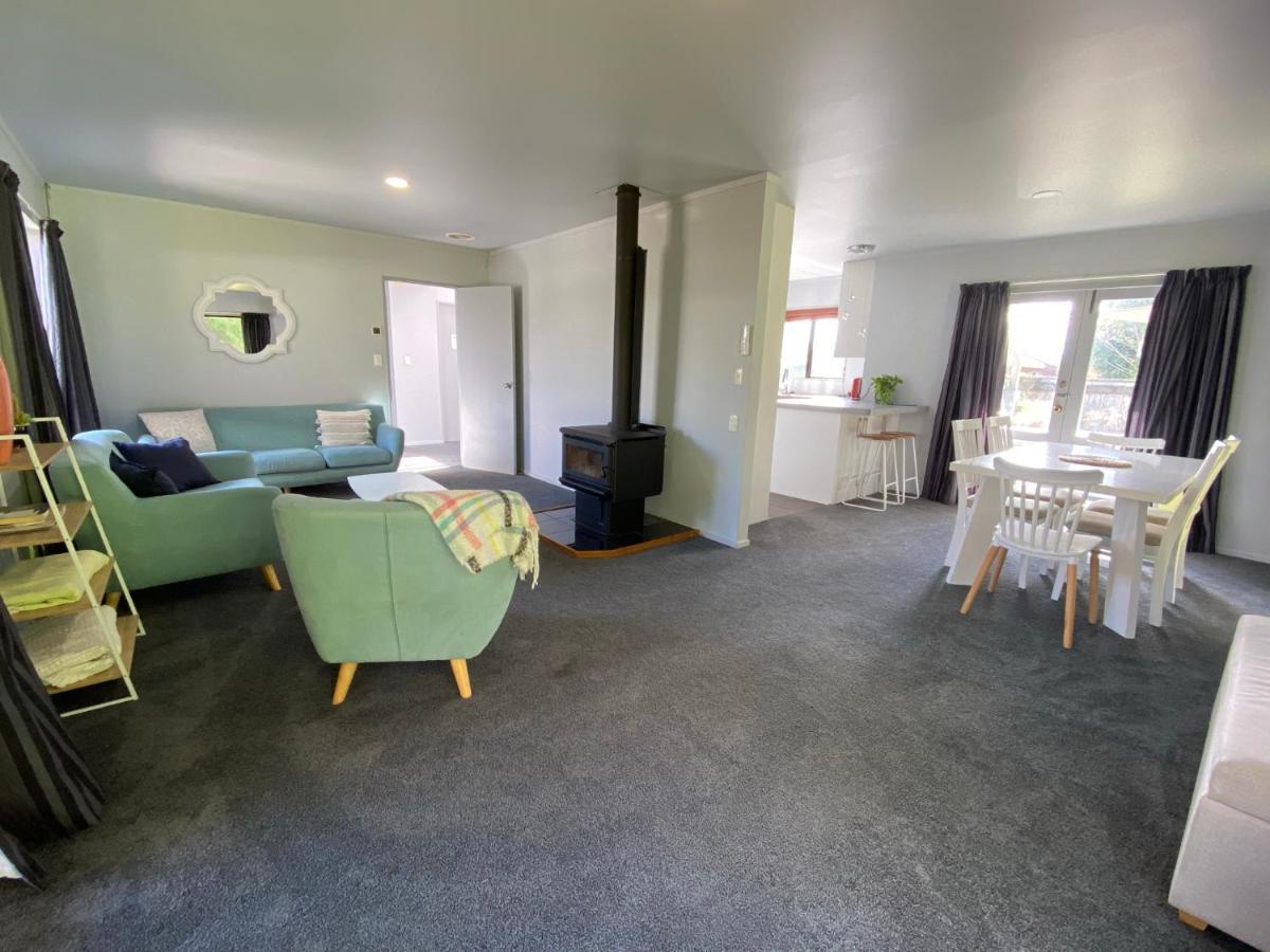 Motuoapa Bay Chalets Turangi Luaran gambar
